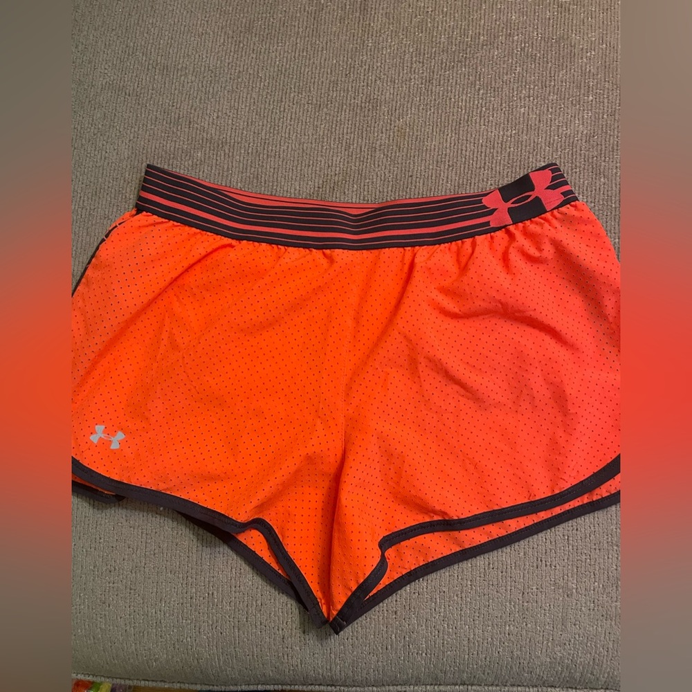 Under Armour orange short